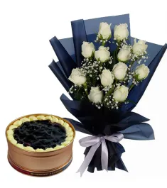 12 White Roses with Blueberry 3 Cheese Can Cake