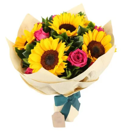 roses and sunflowers bouquet