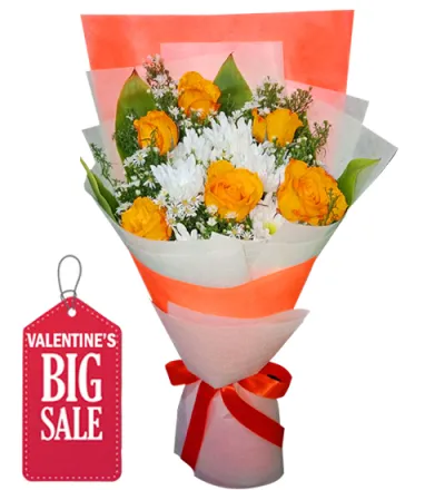 6 Orange Roses in Bouquet