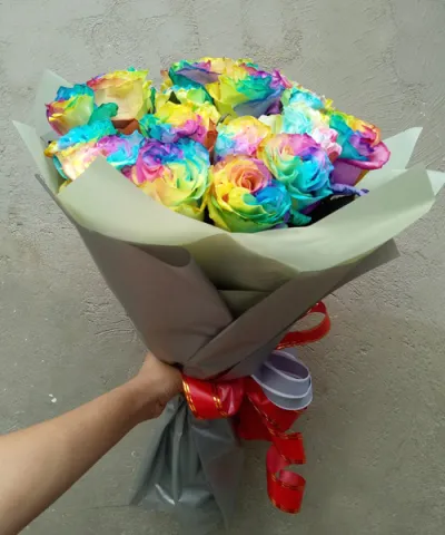 12 Rainbow Roses in Vase to Philippines