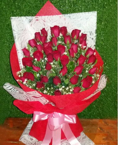 36 Red Roses in Bouquet