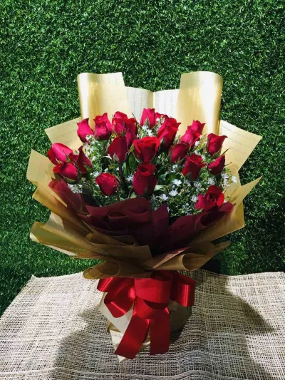 Two Dozen Red Roses in Bouquet to Philippines